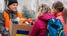 Волонтерство в Україні: хто такі волонтери, види та напрями допомоги
