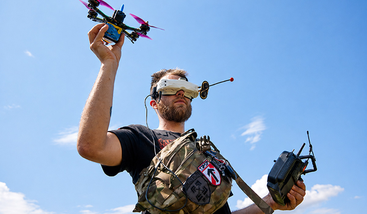 Що таке FPV-дрони: історія створення, застосування на фронті та майбутнє технологій