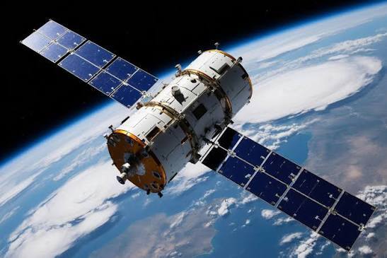 Russia’s Starlink Analog: Where ‘Rassvet’ Stands and What Ukrainians Should Prepare For