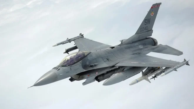 Lockheed Martin створить спеціальну версію F-16 для України