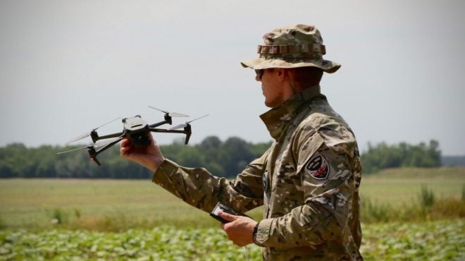Пілотування БПЛА та FPV-інженерія: актуальні курси в Україні (2026)