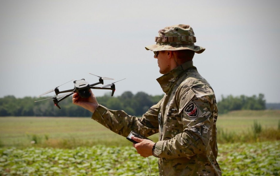 Пілотування БПЛА та FPV-інженерія: актуальні курси в Україні (2026)