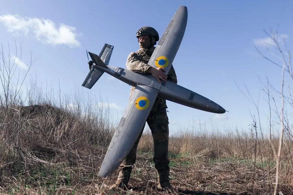 Hornet vs. Molniya: Comparing Strike Drones in the Middle-Strike Segment